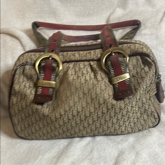 Please like ❤️ and you will be notified when I go live - Picture 7 of 16